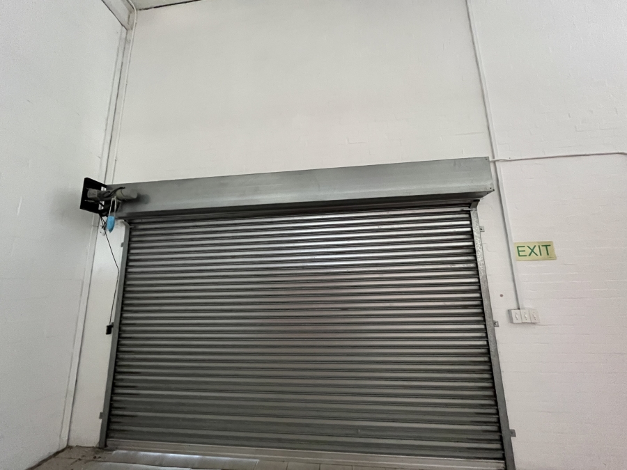 To Let commercial Property for Rent in Sanddrift Western Cape